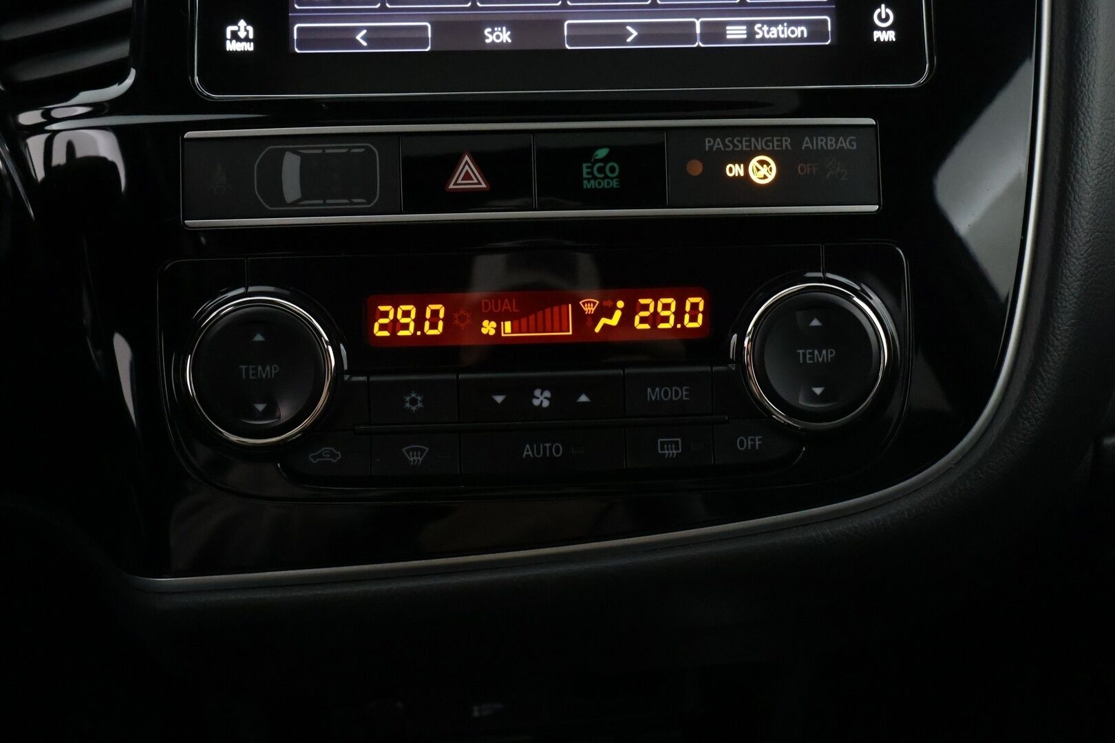 Mitsubishi Outlander PHEV 2019 Business X 4WD 5P - Juuri huollettu 120tkm iso huolto / Facelift / 2 x vanteet - HULLUT AVAJAISHULINAT KORKOTARJOUS 3,29 %