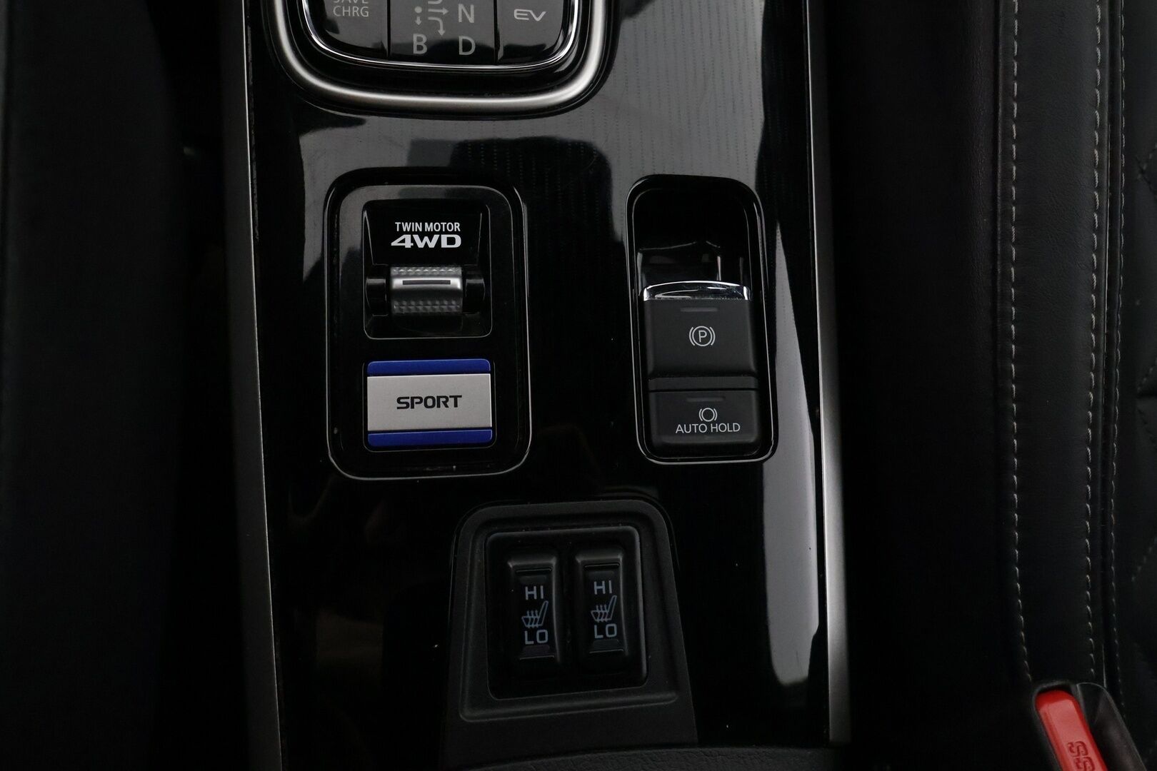 Mitsubishi Outlander PHEV 2019 Business X 4WD 5P - Juuri huollettu 120tkm iso huolto / Facelift / 2 x vanteet - HULLUT AVAJAISHULINAT KORKOTARJOUS 3,29 %