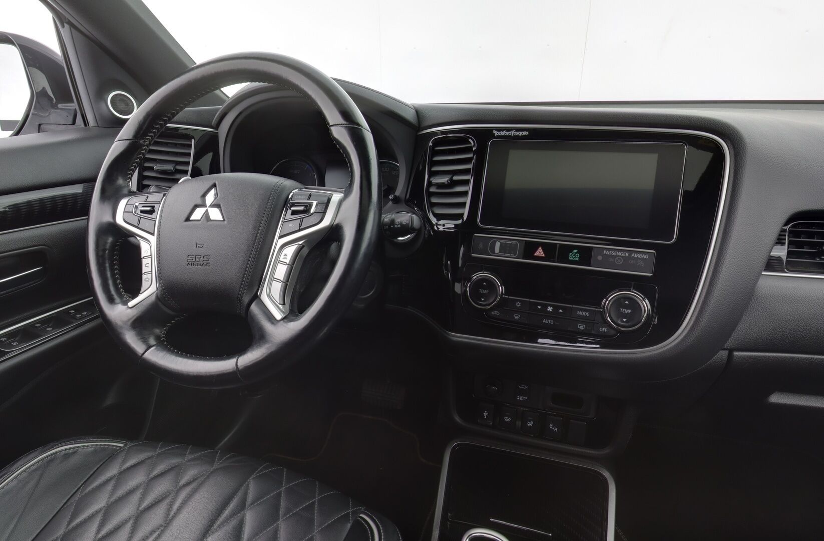 Mitsubishi Outlander PHEV 2019 Business X 4WD 5P - Juuri huollettu 120tkm iso huolto / Facelift / 2 x vanteet - HULLUT AVAJAISHULINAT KORKOTARJOUS 3,29 %