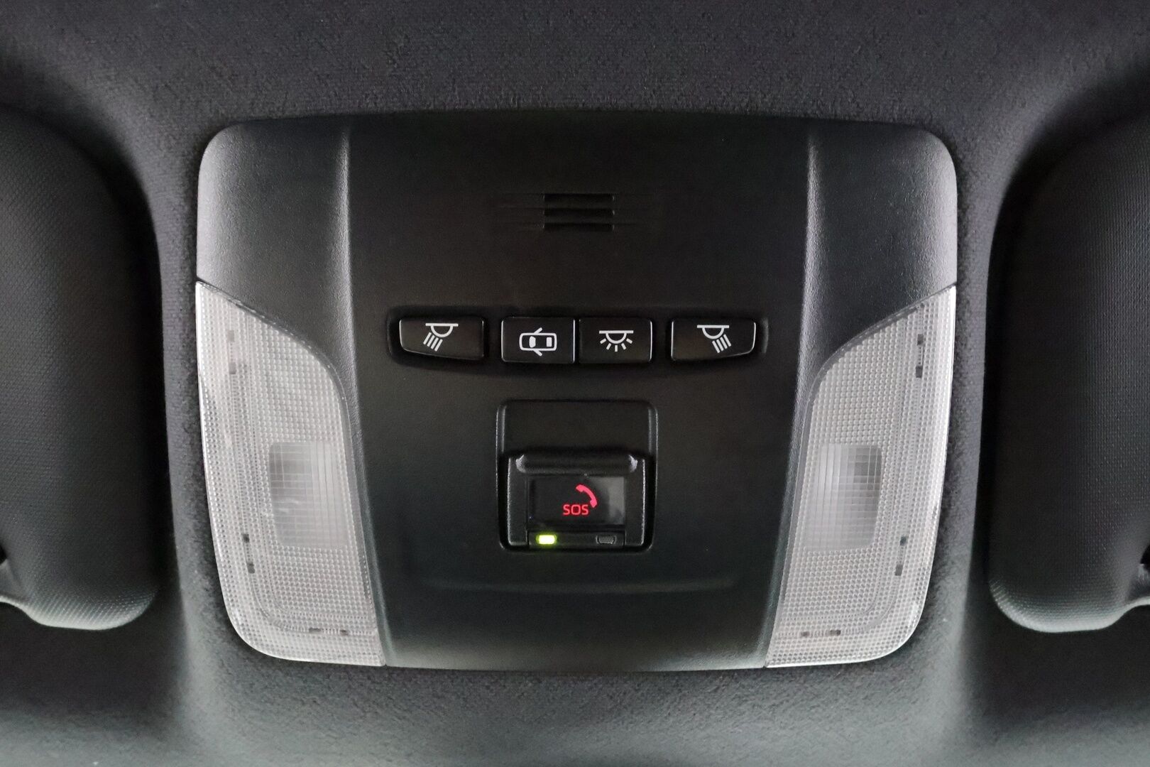 Toyota Corolla 2020 Hatchback 1,8 Hybrid Style * ACC / Lohko+SIsä / Sporttipenkit / P.kamera / LED / Navi / Keyless / Ratinlämmitin * - Suomi-auto / Kahdet renkaat aluvanteilla / Merkkihuollettu / Juuri katsastettu ja huollettu