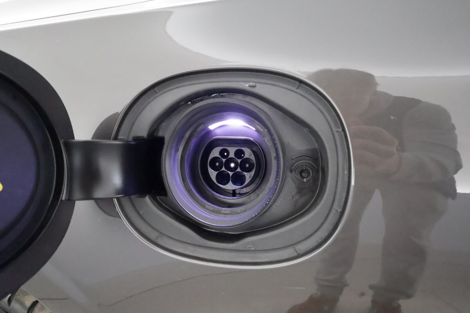 Volvo V90 2021 T6 TwE AWD Business Inscription aut - 3,99 % KORKOTARJOUS TÄHÄN AUTOON - Webasto / Digimittaristo / Adapt.vak / Pilot Assist / Harman&Kardon / Kamera / Sporttinahat muistilla