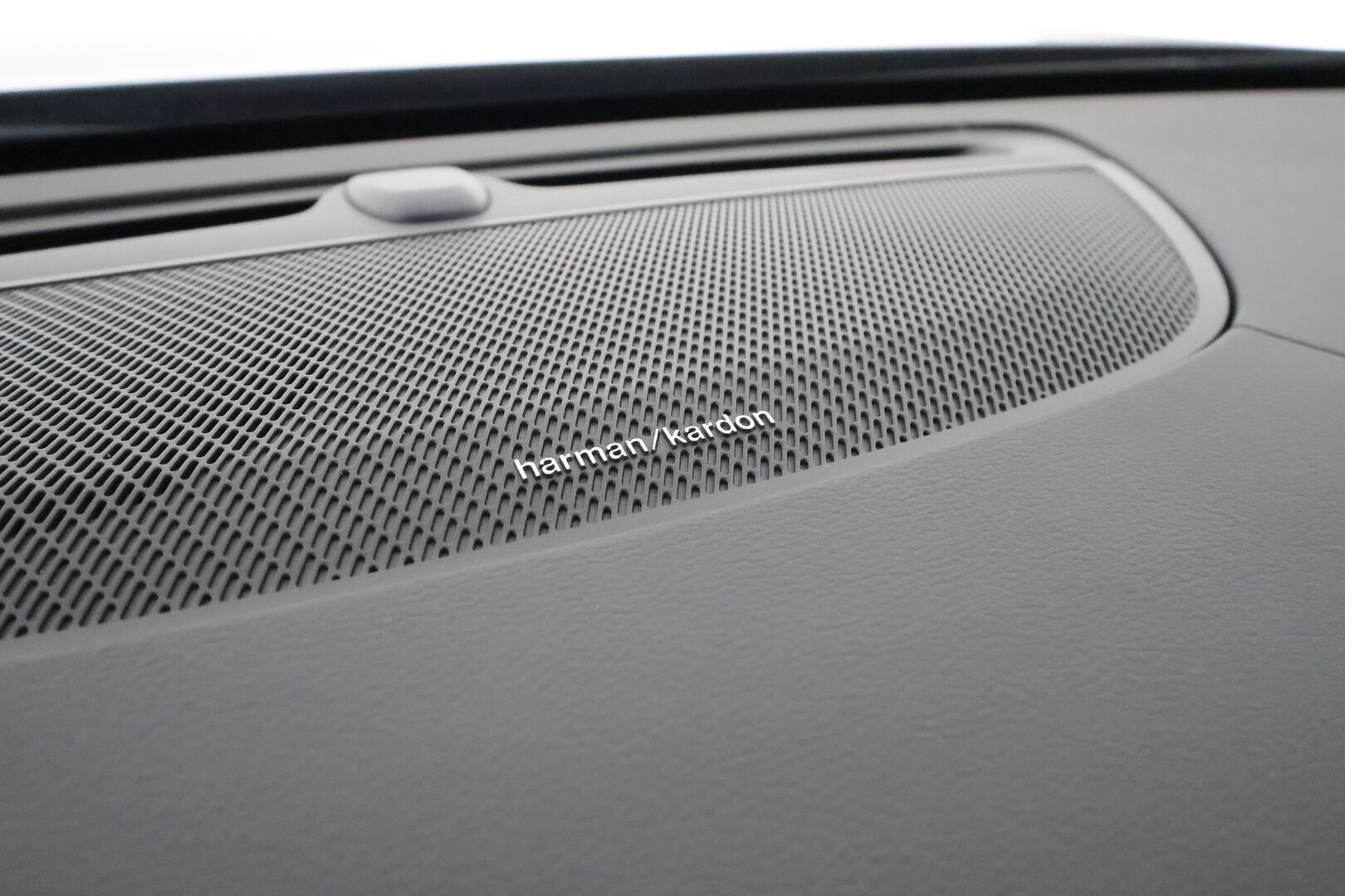 Volvo V90 2021 T6 TwE AWD Business Inscription aut - 3,99 % KORKOTARJOUS TÄHÄN AUTOON - Webasto / Digimittaristo / Adapt.vak / Pilot Assist / Harman&Kardon / Kamera / Sporttinahat muistilla