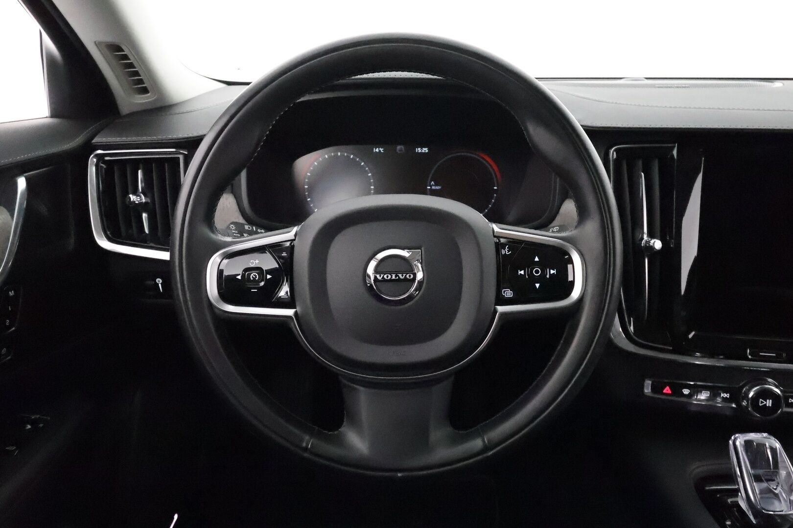 Volvo V90 2021 T6 TwE AWD Business Inscription aut **HarmanKardon / PA-lämmitin / Muistipenkit / Adapt. vakkari / P.kamera / Keyless** - 3,99 % KORKOTARJOUS TÄHÄN AUTOON - 