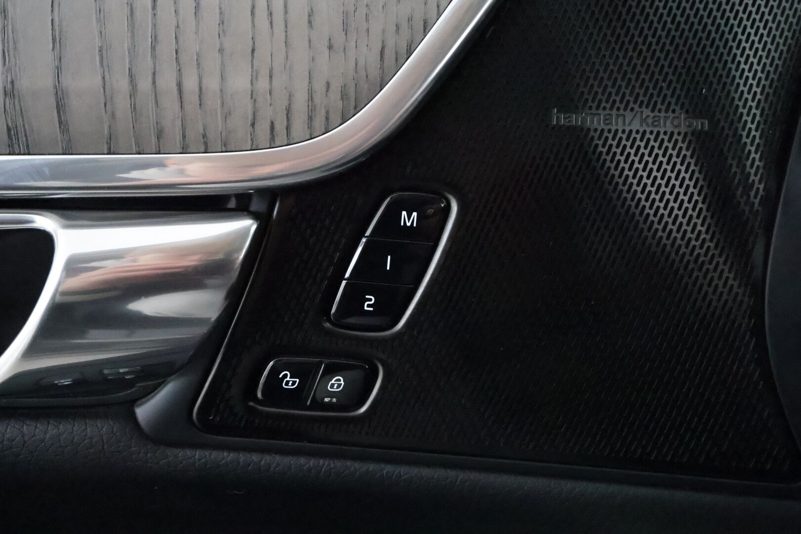 Volvo V90 2021 T6 TwE AWD Business Inscription aut **HarmanKardon / PA-lämmitin / Muistipenkit / Adapt. vakkari / P.kamera / Keyless** - 3,99 % KORKOTARJOUS TÄHÄN AUTOON - 