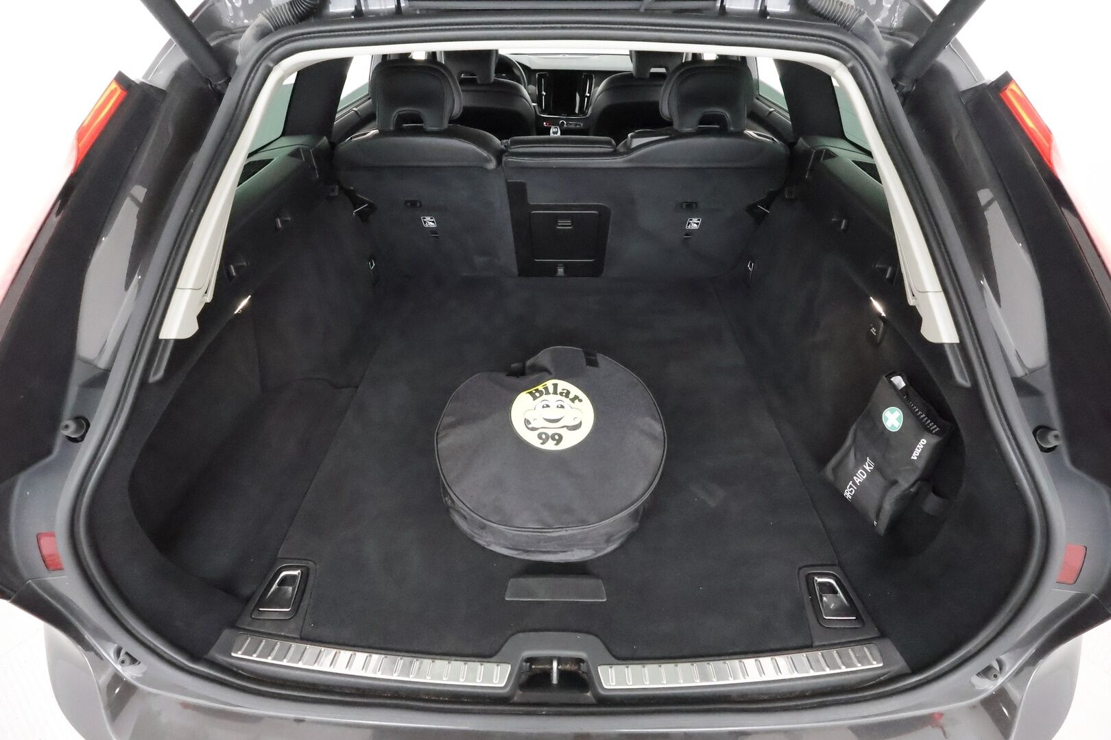 Volvo V90 2021 T6 TwE AWD Business Inscription aut **HarmanKardon / PA-lämmitin / Muistipenkit / Adapt. vakkari / P.kamera / Keyless** - 3,99 % KORKOTARJOUS TÄHÄN AUTOON - 