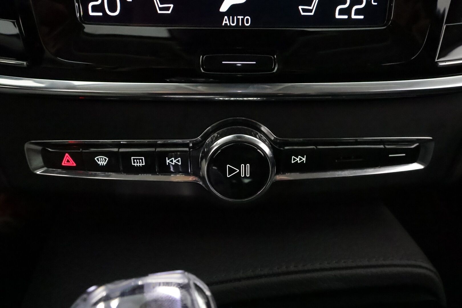Volvo V90 2021 T6 TwE AWD Business Inscription aut - 3,99 % KORKOTARJOUS TÄHÄN AUTOON - Webasto / Digimittaristo / Adapt.vak / Pilot Assist / Harman&Kardon / Kamera / Sporttinahat muistilla