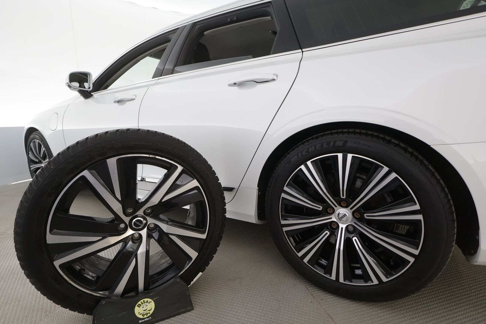 Volvo V90 2021 T6 TwE AWD Business Inscription aut - | Webasto | H&K | ACC | Full-LED | P.Kamera | Sporttinahat Muistilla | Navi | Kaistavahti | Katveavustin | Digimittaristo | Keyless | Suomi-auto | 2x Latauskaapelit | Kahdet renkaat |