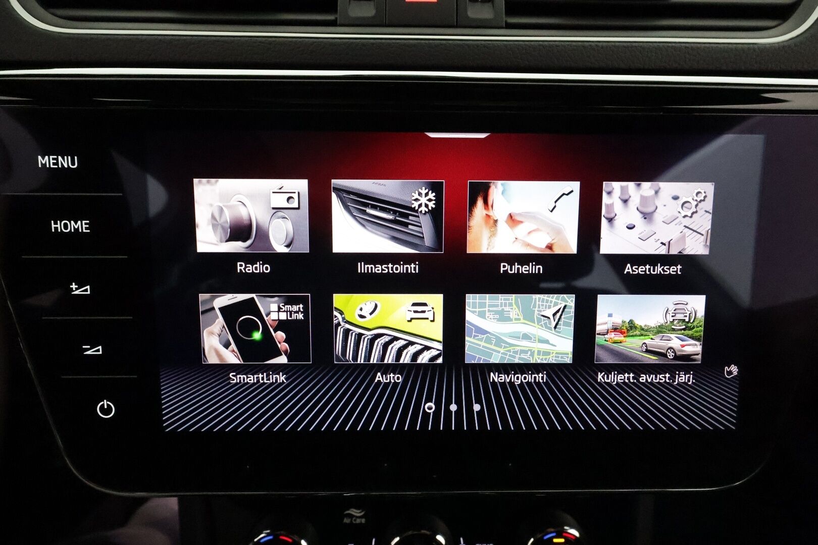 Skoda Superb 2021 Combi 1,4TSI PHEV L&K iV DSG **Panorama / Canton / Koukku / ACC / Matrix-LED / 360° / Hierova&Ilmastoitu Muistipenkki** - Webasto / Suomi-auto / 2x Latauskaapelit / Kahdet Renkaat / **HUIPPU VARUSTEILLA**
