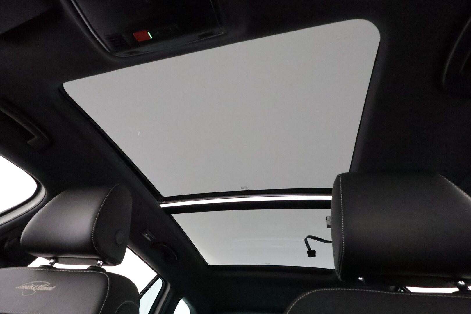 Skoda Superb 2021 Combi 1,4TSI PHEV L&K iV DSG **Panorama / Canton / Koukku / ACC / Matrix-LED / 360° / Hierova&Ilmastoitu Muistipenkki** - Webasto / Suomi-auto / 2x Latauskaapelit / Kahdet Renkaat / **HUIPPU VARUSTEILLA**
