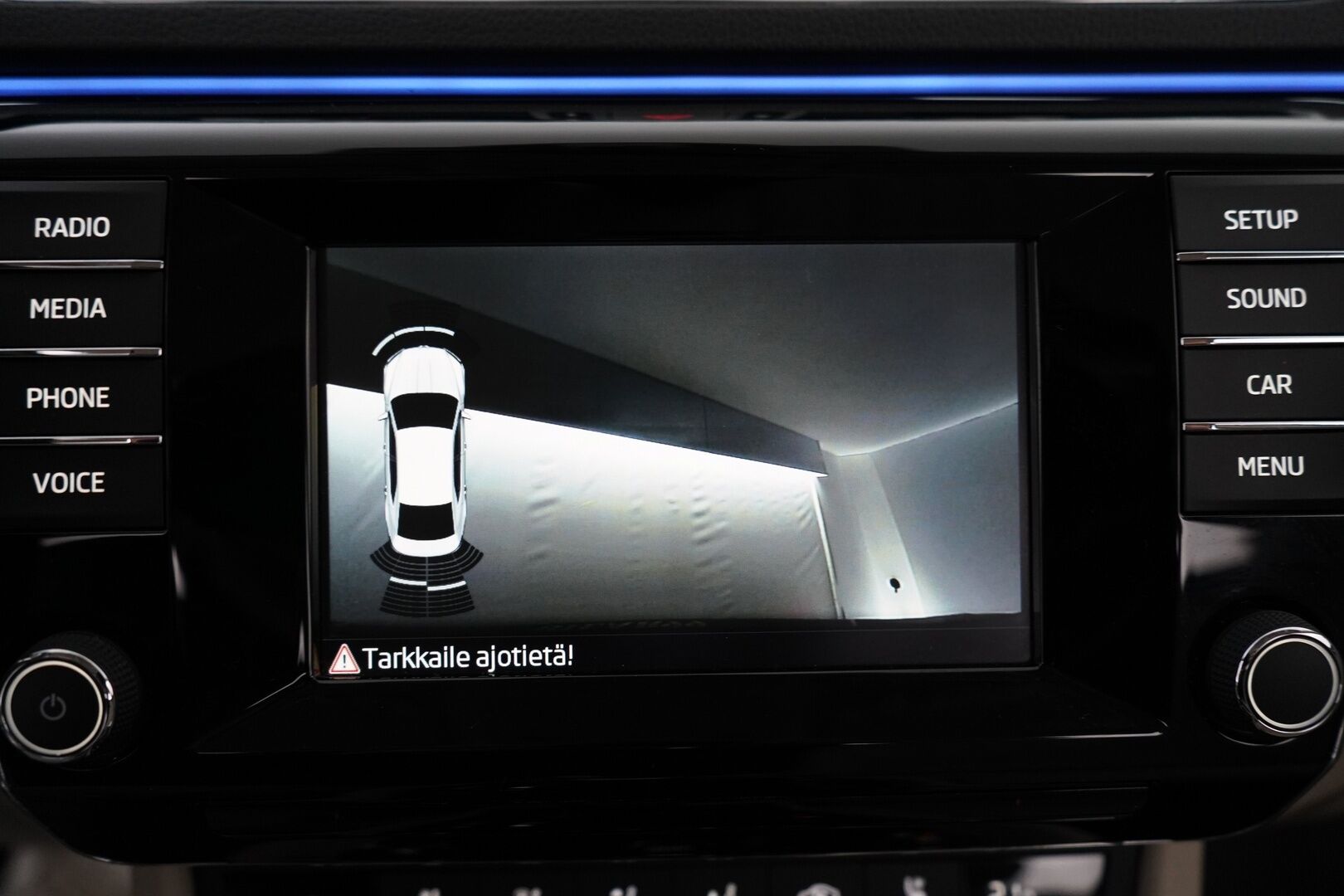 Skoda Superb 2016 2,0 TDI 190 4x4 L&K DSG Autom. *Ilmastoidut penkit muistilla / Webasto / ACC / Koukku / Kamera / Canton* - Kahdet renkaat vanteilla / Juuri katsastettu / L&K / Neliveto - HULLUT AVAJAISHULINAT KORKOTARJOUS 3,29 %