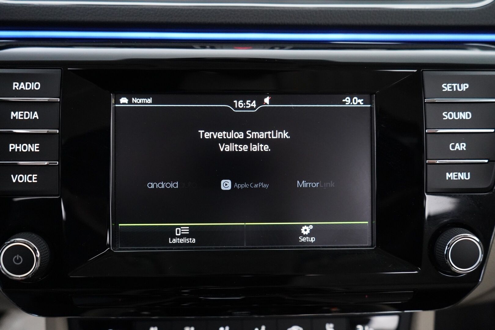 Skoda Superb 2016 2,0 TDI 190 4x4 L&K DSG Autom. *Ilmastoidut penkit muistilla / Webasto / ACC / Koukku / Kamera / Canton* - Kahdet renkaat vanteilla / Fiksut huollot / L&K / Neliveto 