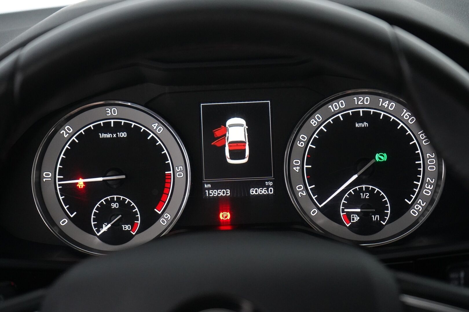 Skoda Superb 2016 2,0 TDI 190 4x4 L&K DSG Autom. *Ilmastoidut penkit muistilla / Webasto / ACC / Koukku / Kamera / Canton* - Kahdet renkaat vanteilla / Juuri katsastettu / L&K / Neliveto - HULLUT AVAJAISHULINAT KORKOTARJOUS 3,29 %