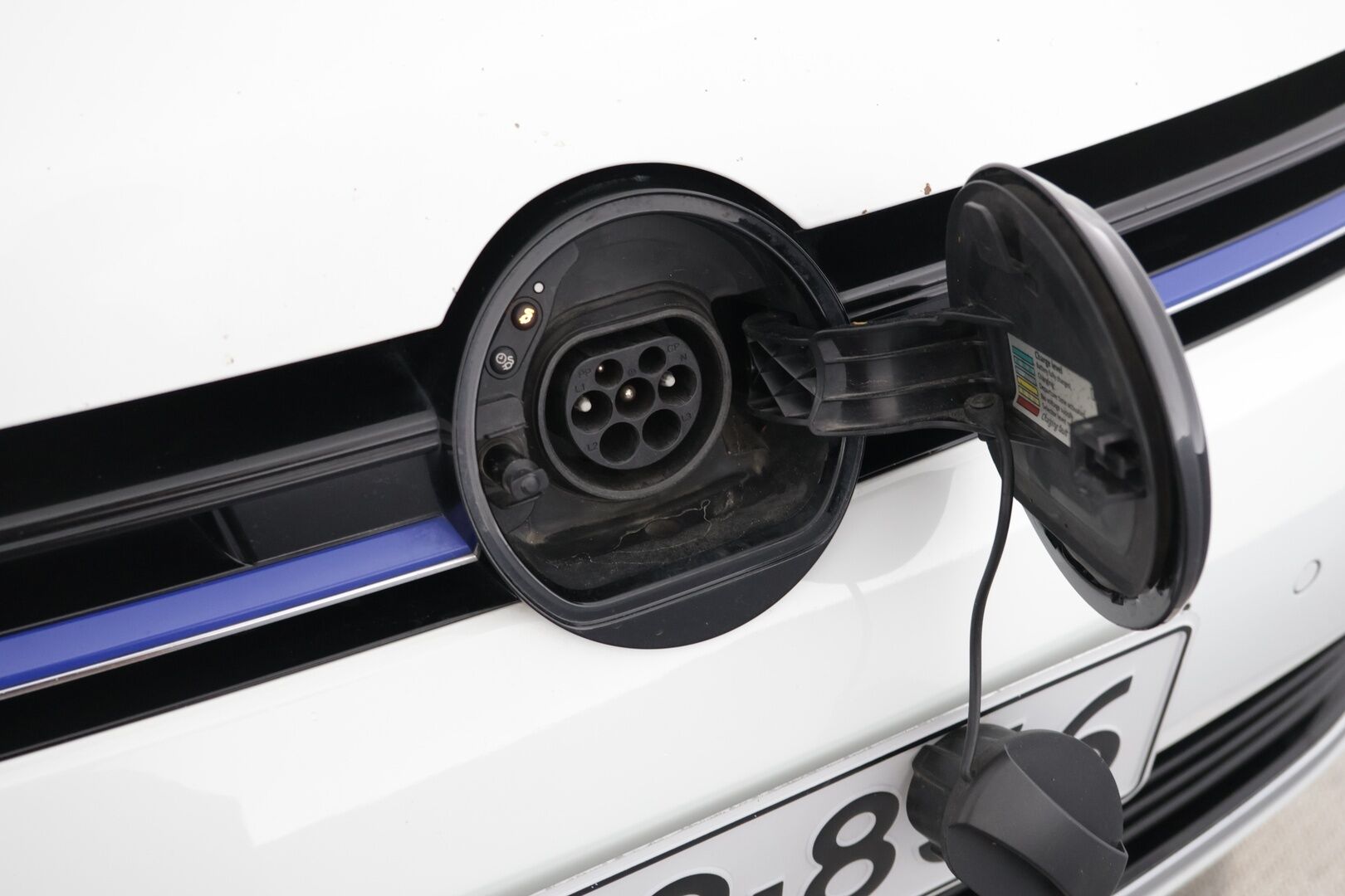 Volkswagen Golf 2015 GTE Plug-In Hybrid 150 kW (204 hv) DSG-automaatti - Adapt. Vak. / Kaistavahti / P. Tutkat / Discover Pro / Esilämmitys!