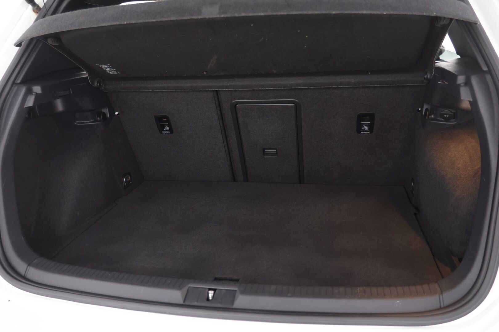 Volkswagen Golf 2015 GTE Plug-In Hybrid 150 kW (204 hv) DSG-automaatti - Adapt. Vak. / Kaistavahti / P. Tutkat / Discover Pro / Esilämmitys!