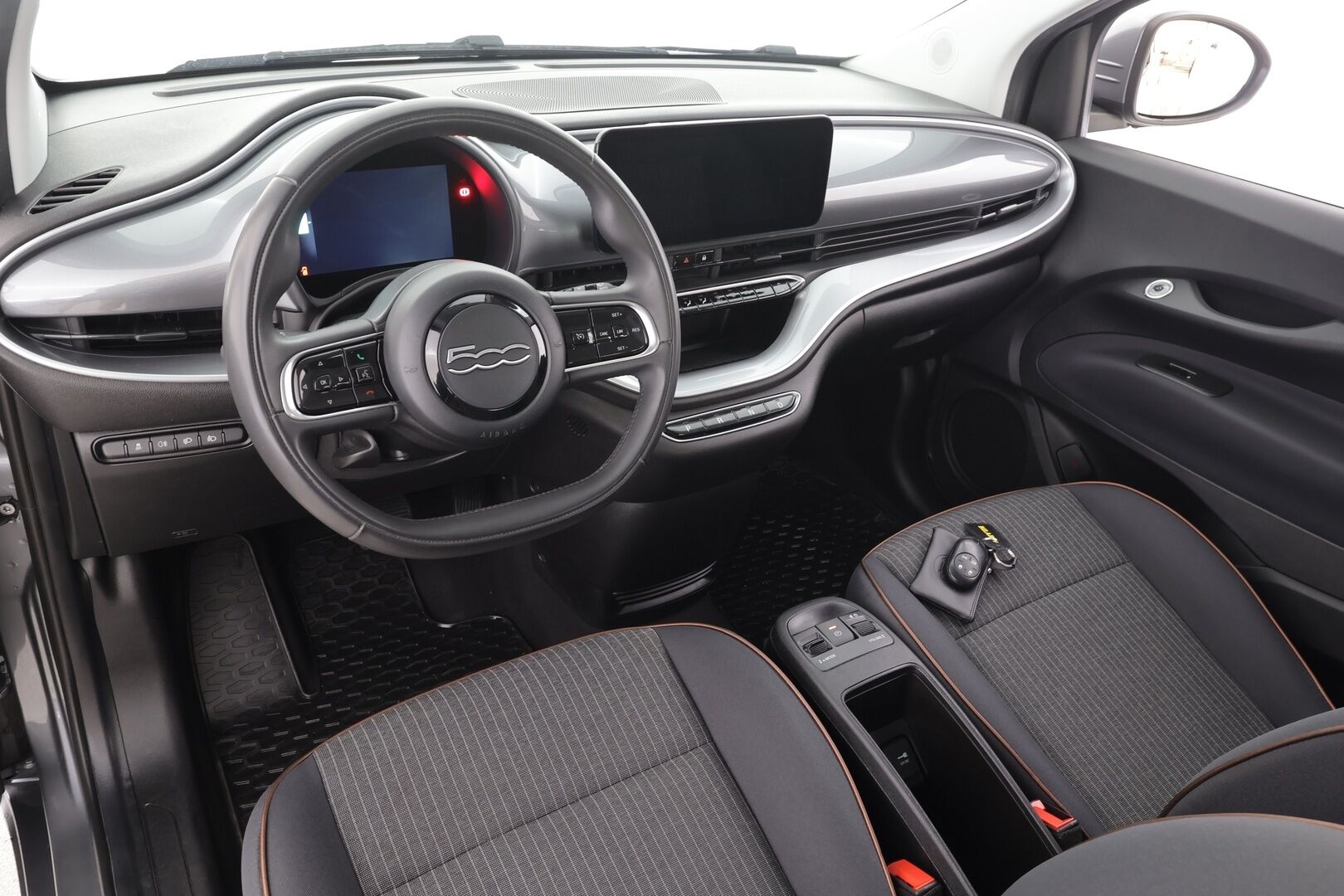 Fiat 500e 2022 Icon 3+1 118hv 42kWh - | P.Kamera | Kaistavahti | Navi | Vakkari | Digimittaristo | Apple&Android | Keyless | Suomi-auto | Kahdet renkaat |