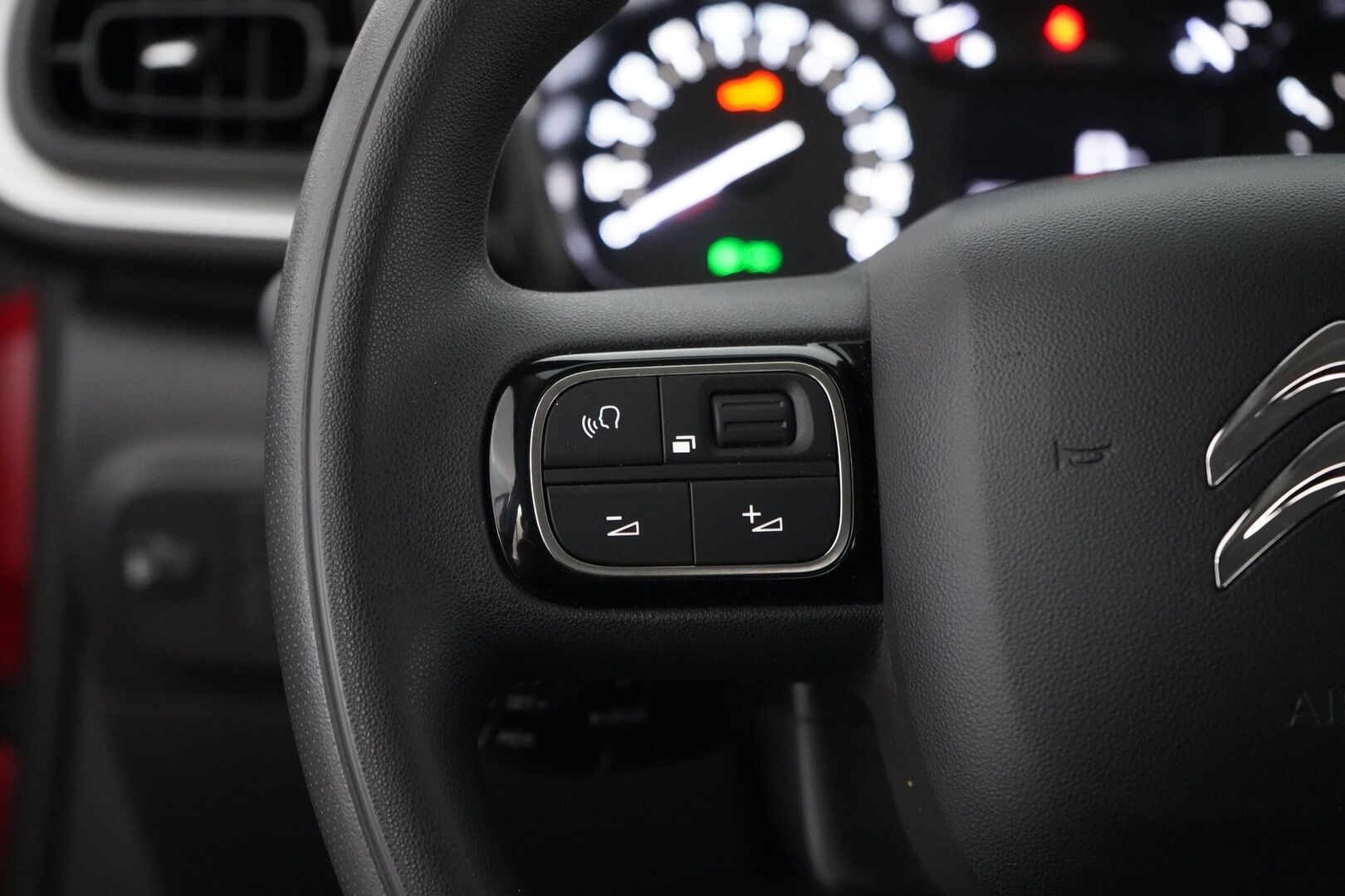 Citroen C3 2021 PureTech 82 Feel Pack *LED / Vakkari / Tutka* - 1-Omisteinen / Suomi-auto / Säntillinen huoltohistoria / Juuri huollettu