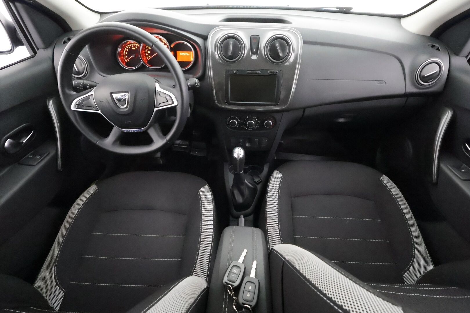 Dacia Logan MCV 2020 Stepway 10 TCe 90 - | P.Kamera | Lohkolämmitin | Vakkari | Navi | Bluetooth | 1-om Suomi-auto | Kahdet renkaat | - KORKO VAIN 3,99 %