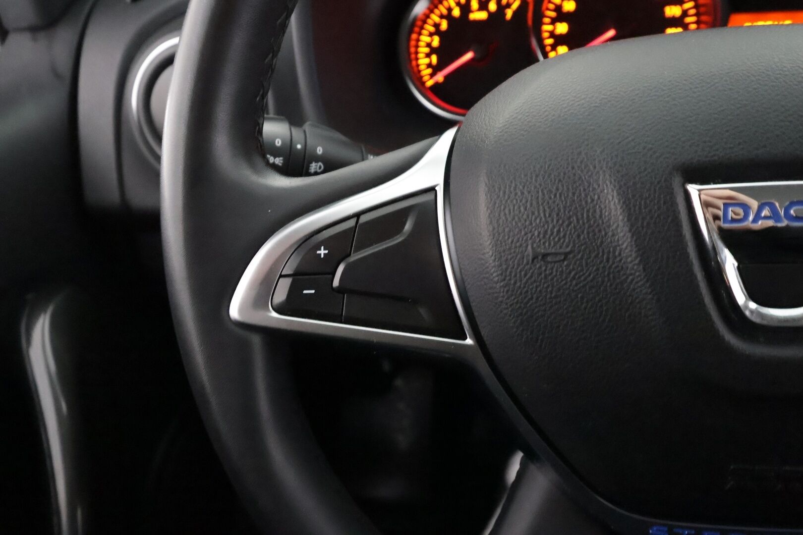 Dacia Logan MCV 2020 Stepway 10 TCe 90 - | P.Kamera | Lohkolämmitin | Vakkari | Navi | Bluetooth | 1-om Suomi-auto | Kahdet renkaat | - KORKO VAIN 3,99 %