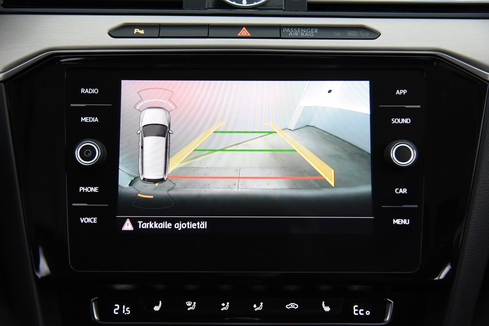 Volkswagen Passat 2018 Variant GTE Plug-In Hybrid 160 kW (218 hv) DSG-aut / Koukku / Webasto / ACC / P-kamera / App Connect - Uudemmalla keskinäytöllä / Jakopää vaihdettu -24 & 01/26 huollettu! 