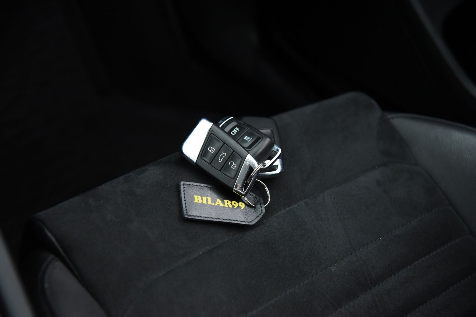 Volkswagen Passat 2018 Variant GTE Plug-In Hybrid 160 kW (218 hv) DSG-aut / Koukku / Webasto / ACC / P-kamera / App Connect - Uudemmalla keskinäytöllä / Jakopää vaihdettu -24 & 01/26 huollettu! 