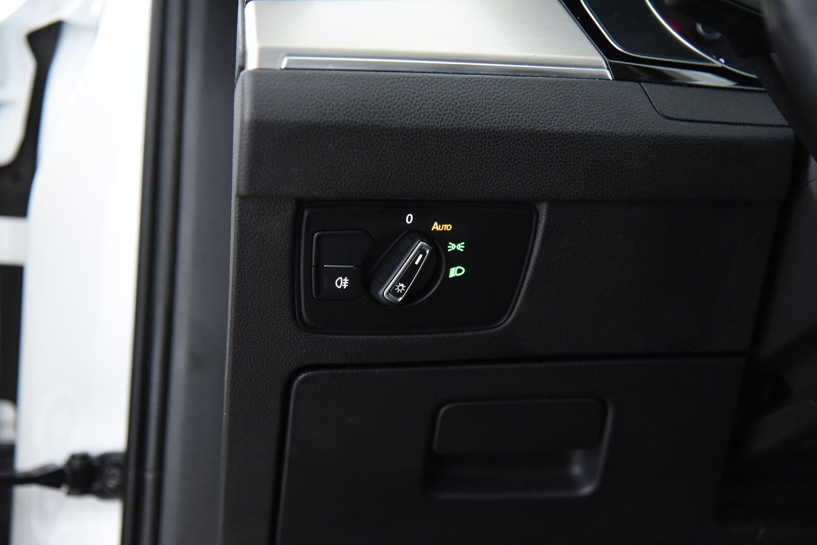 Volkswagen Passat 2018 Variant GTE Plug-In Hybrid 160 kW (218 hv) DSG-aut / Koukku / Webasto / ACC / P-kamera / App Connect - Uudemmalla keskinäytöllä / Jakopää vaihdettu -24 & 01/26 huollettu! 