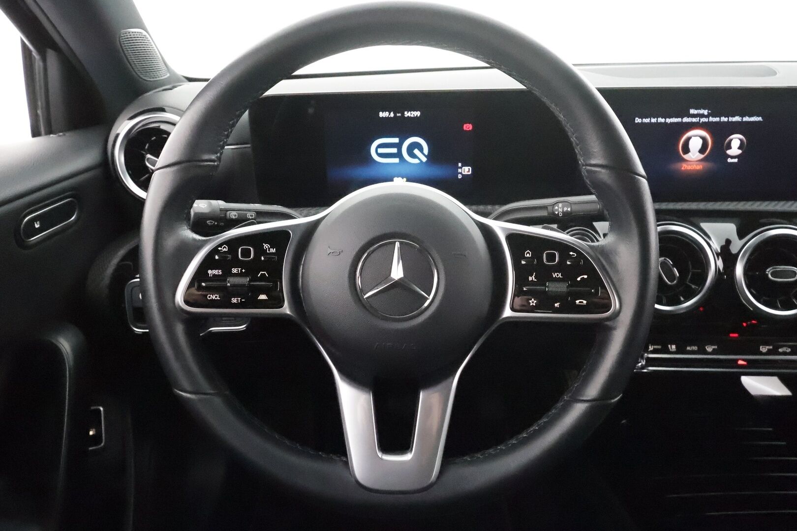 Mercedes-Benz A 2021 250 e A Business Style Edition EQ Power * Distronic Pro / Puolinahat / LED / Navi / P.kamera / Kaistavahti * - Suomi-auto / Kahdet renkaat aluvanteilla / Merkkihuollettu