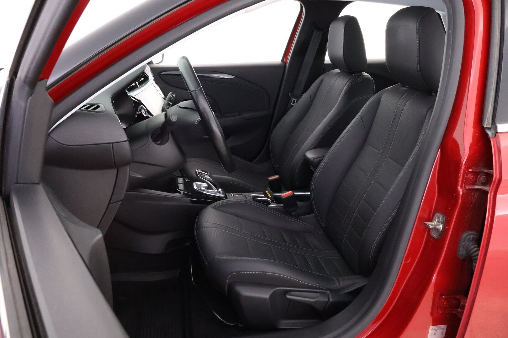 Opel Corsa-e 2020 5-ov Executive 136 automaatti * Sähköinen lisälämmitin / Adapt.Vakkari / Nahkasisusta / LED / BLIS / 360-Kamera - Supervarusteet / Suomiauto / Juuri tullut Tampereelle!