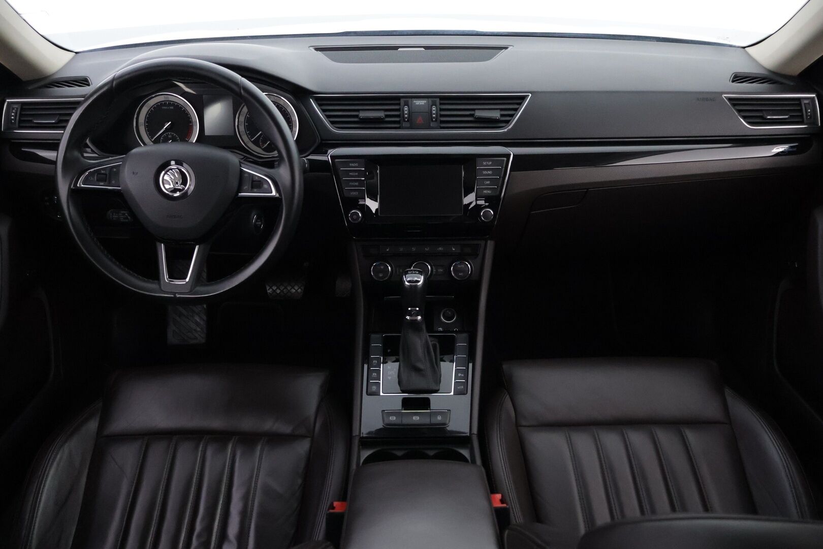 Skoda Superb 2015 2,0 TDI 190 L&K DSG Autom. - Laurin & Klement | Webasto | Adapt.vakkari | Canton | Vetokoukku | Nahkasisusta | Muistipenkki | LED | Juuri saapunut!