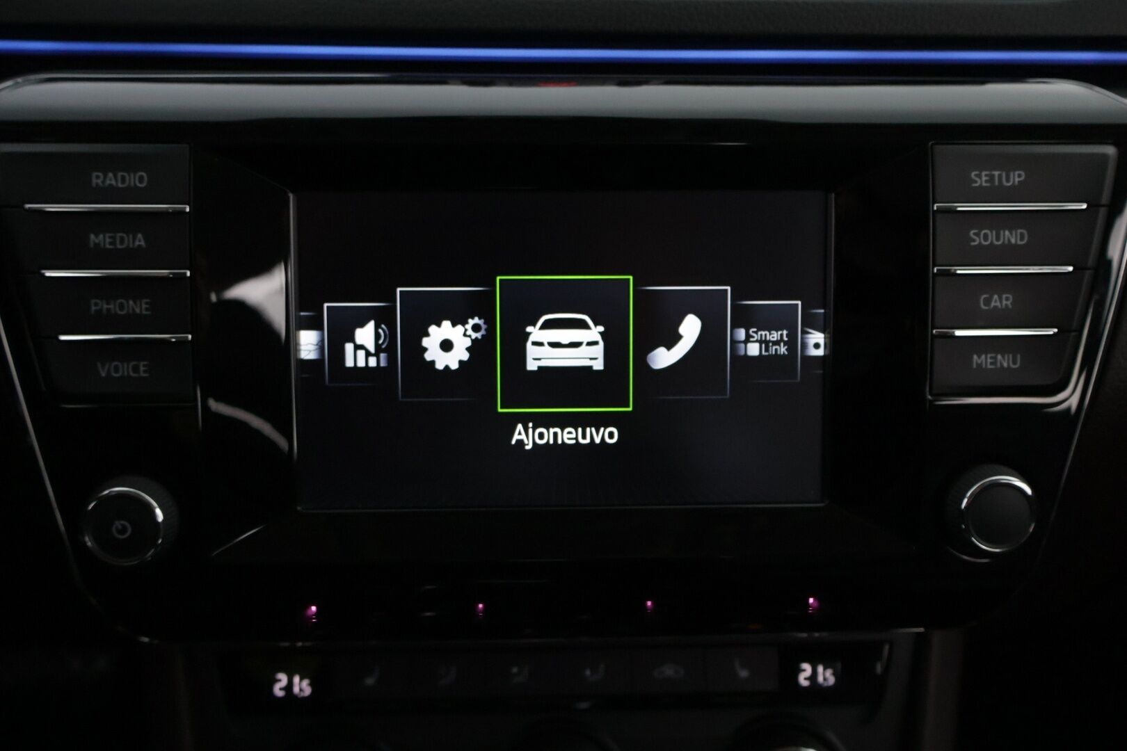 Skoda Superb 2015 2,0 TDI 190 L&K DSG Autom. - Laurin & Klement | Webasto | Adapt.vakkari | Canton | Vetokoukku | Nahkasisusta | Muistipenkki | LED | Juuri saapunut!