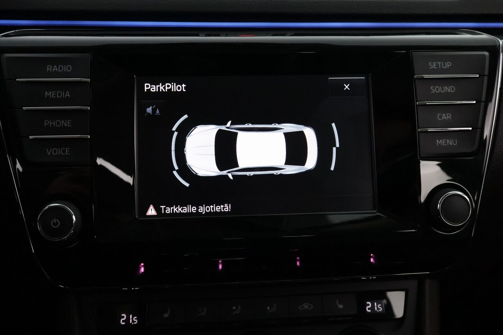 Skoda Superb 2015 2,0 TDI 190 L&K DSG Autom. - Laurin & Klement | Webasto | Adapt.vakkari | Canton | Vetokoukku | Nahkasisusta | Muistipenkki | LED | Juuri saapunut!