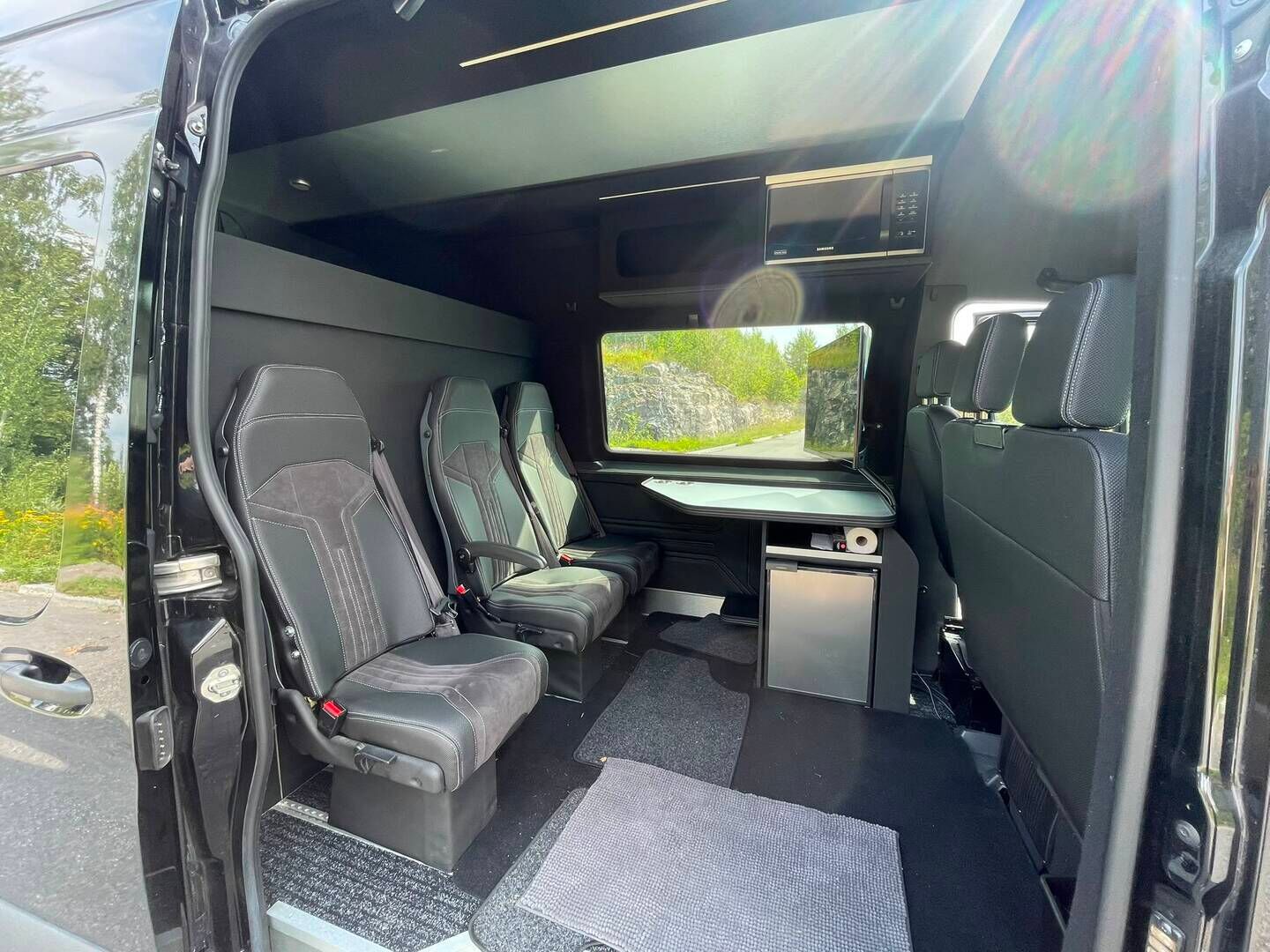 Mercedes-Benz Sprinter 2020 316 CDI Retkeilyauto 3+3 - Juuri saapunut | Vakkari | P-Kamera | Sorsan jatko-ohjaamo | Nukkumapaikka | Jääkaappi | Mikro | Invertteri | Televisio |