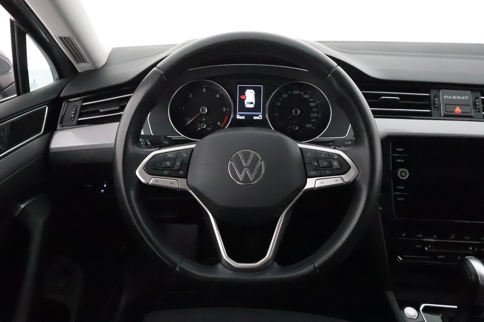 Volkswagen Passat 2022 Variant Comfort Business 2,0 TDI EVO SCR 110 kW DSG **Webasto / Koukku / Adapt.Vakkari / LED / 360° / Navi / Keyless** - 1-om Suomi-auto / Kahdet Renkaat