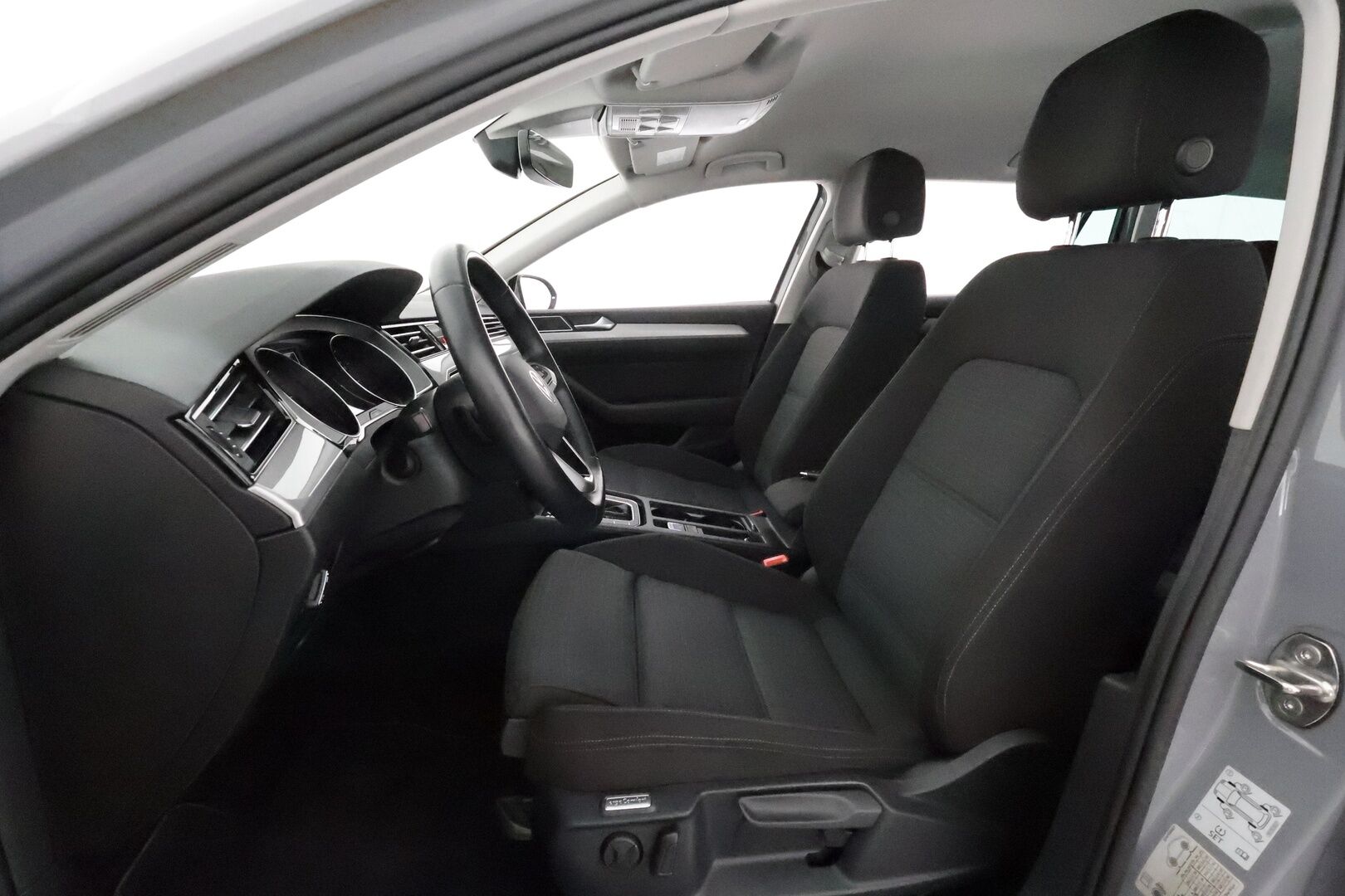 Volkswagen Passat 2022 Variant Comfort Business 2,0 TDI EVO SCR 110 kW DSG **Webasto / Koukku / Adapt.Vakkari / LED / 360° / Navi / Keyless** - 1-om Suomi-auto / Kahdet Renkaat
