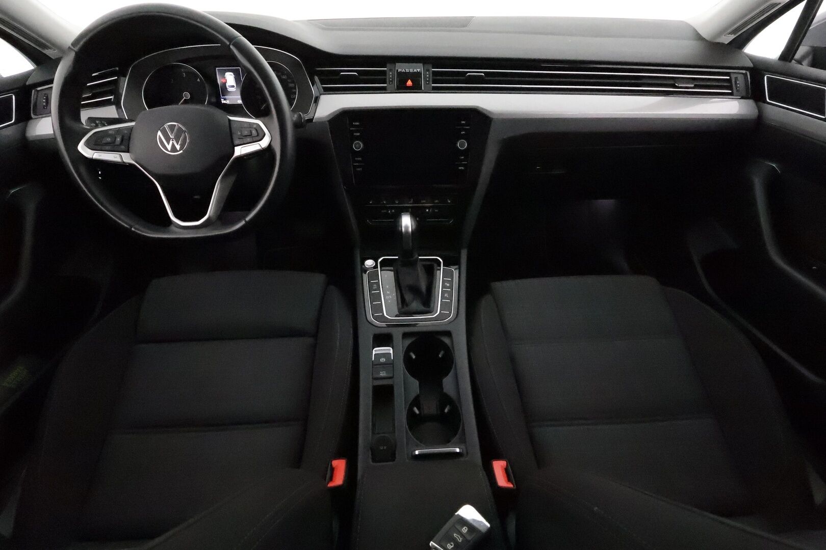 Volkswagen Passat 2022 Variant Comfort Business 2,0 TDI EVO SCR 110 kW DSG **Webasto / Koukku / Adapt.Vakkari / LED / 360° / Navi / Keyless** - 1-om Suomi-auto / Kahdet Renkaat