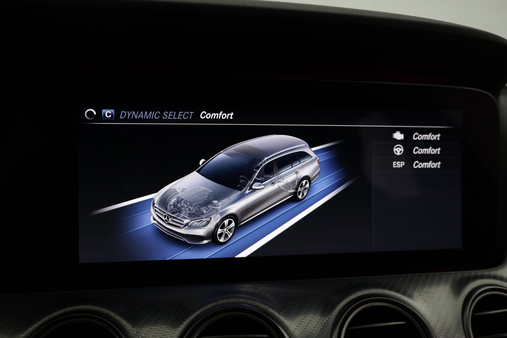 MERCEDES-BENZ E 2019 200 d T A Premium Business / Widescreen / Burmeister / Ambient / P.Kamera / - Hyvin huollettu! / Näyttävä / Kahdet renkaat /