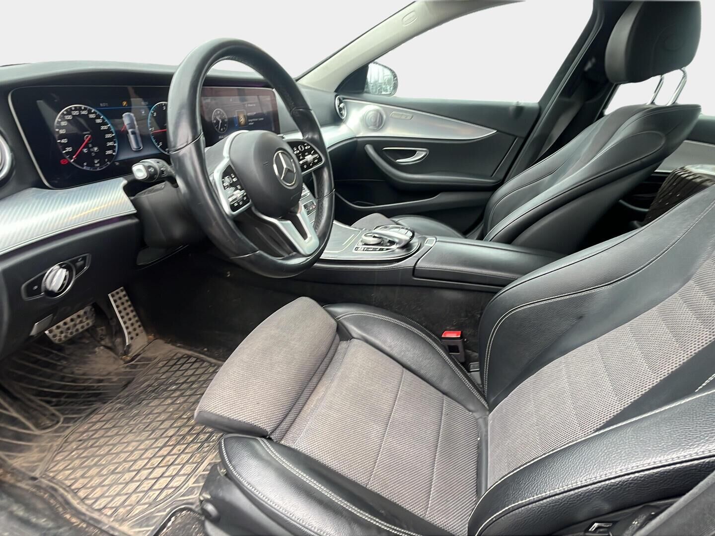 MERCEDES-BENZ E 2019 200 d T A Premium Business / Widescreen / Burmeister / Ambient / P.Kamera / - Hyvin huollettu! / Näyttävä / Kahdet renkaat /