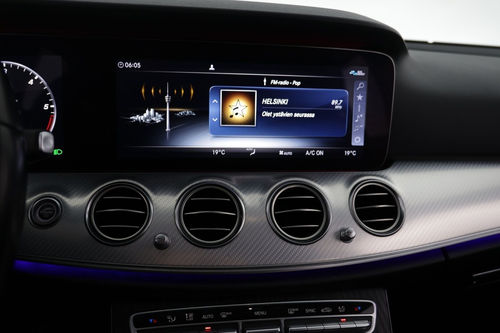 MERCEDES-BENZ E 2019 200 d T A Premium Business / Widescreen / Burmeister / Ambient / P.Kamera / - Hyvin huollettu! / Näyttävä / Kahdet renkaat /