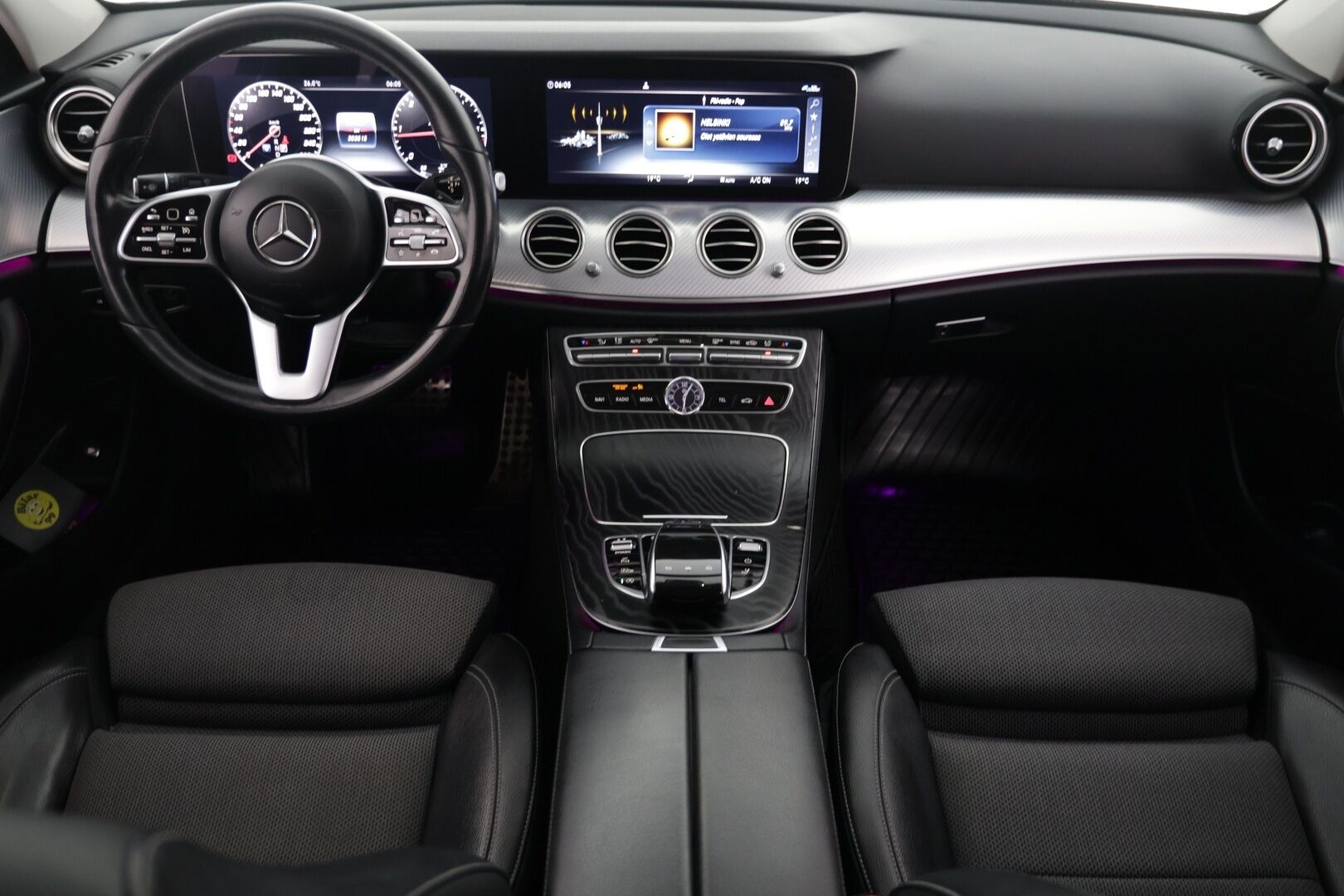 MERCEDES-BENZ E 2019 200 d T A Premium Business / Widescreen / Burmeister / Ambient / P.Kamera / - Hyvin huollettu! / Näyttävä / Kahdet renkaat /