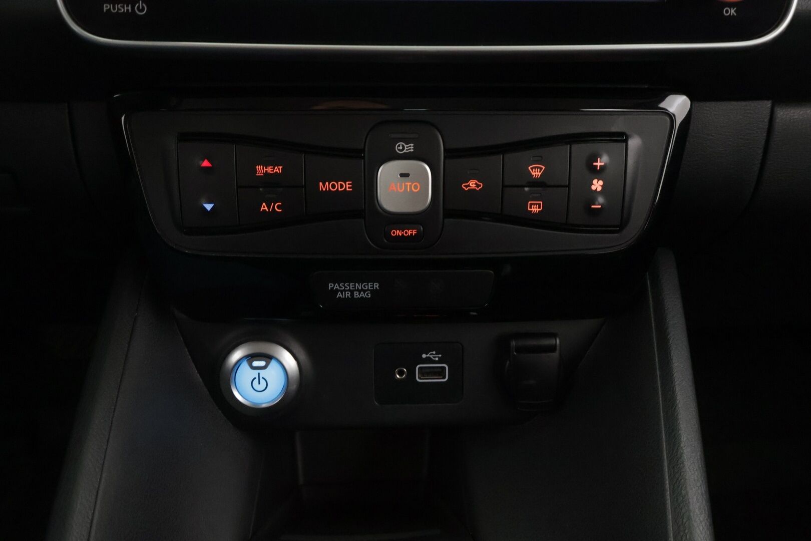 Nissan Leaf 2019 Acenta 40 kWh - *Adapt. Vakkari / BLIS / Kessy / P. Kamera / Lämpöpumppu /  Navi / Digimittaristo*
