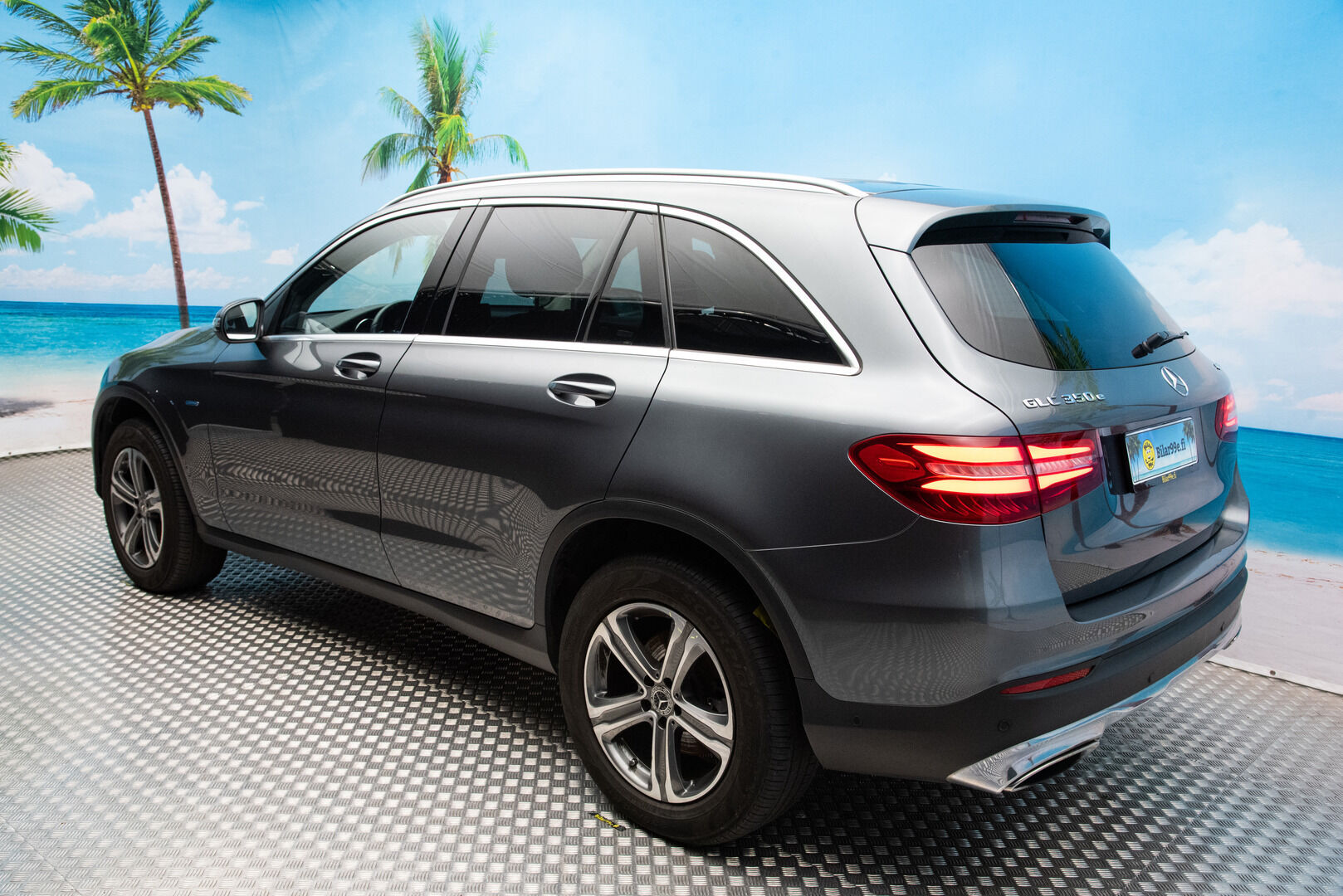 MERCEDES-BENZ GLC 2018 350 e 4Matic A Premium Business *Distronic / ILS / Muistipenkit / 360-kamera*