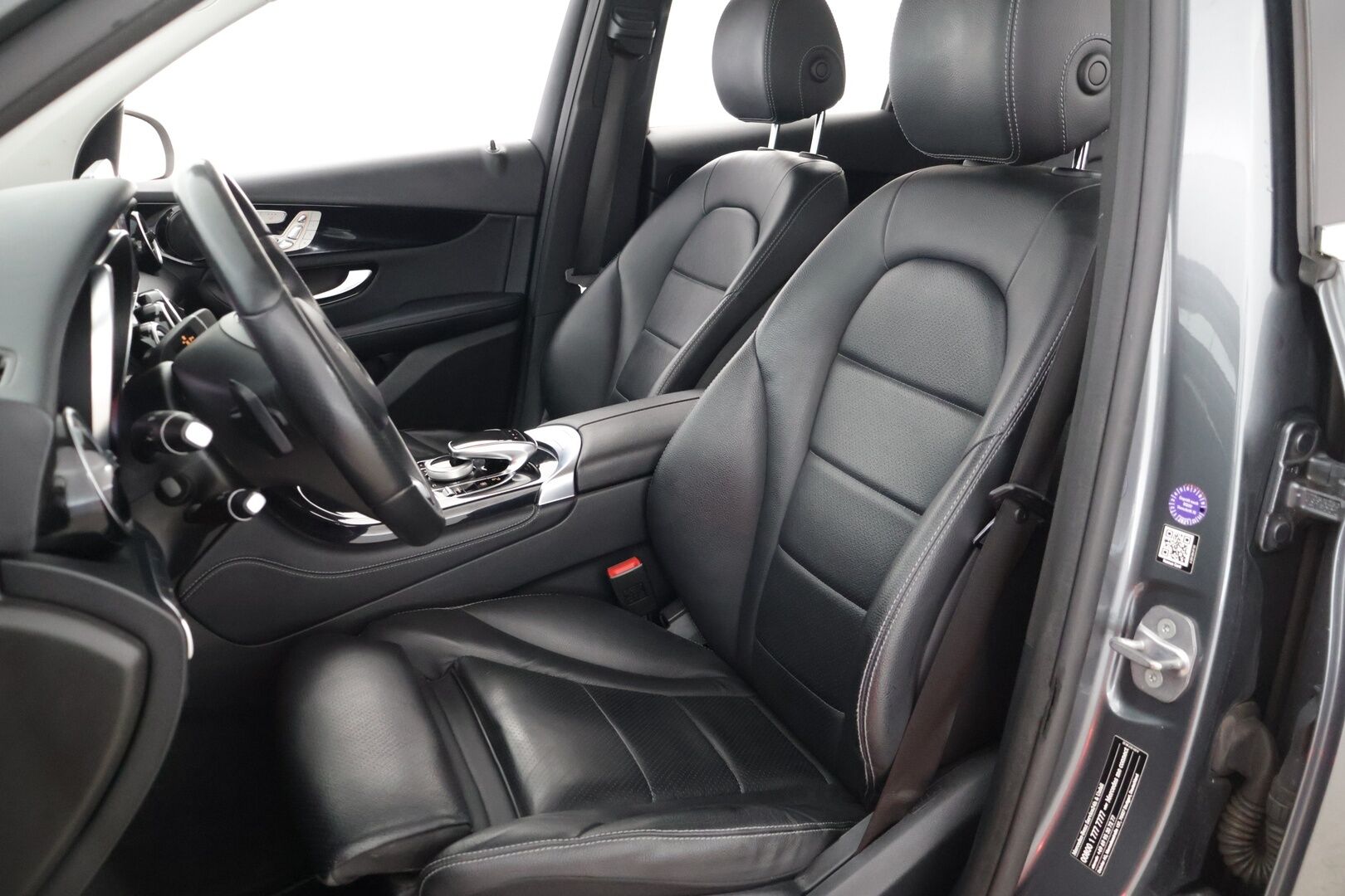 MERCEDES-BENZ GLC 2017 350 e 4Matic A Premium Business *Distronic / ILS LED-ajovalot / Muistipenkit / 360-kamera* - *Kattava huoltohistoria / 2x renkaat & vanteet / Nahkasisusta / Sähkösäätöinen ohjauspyörä*