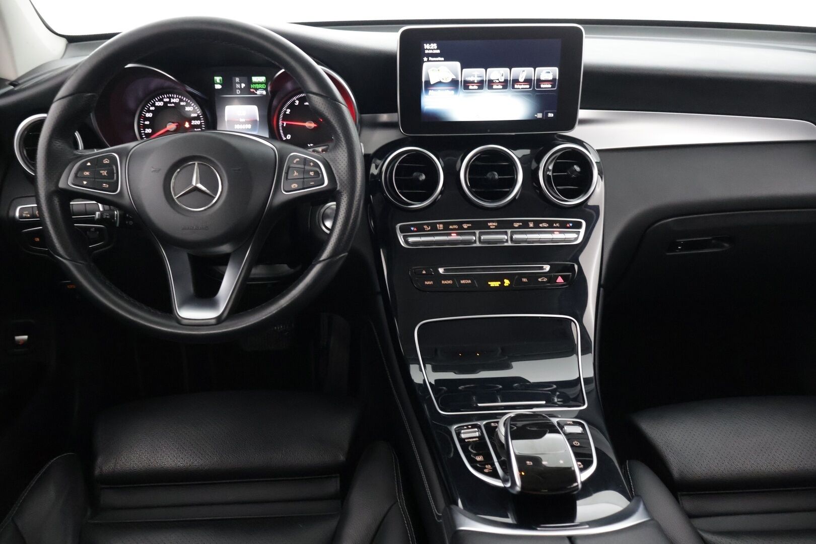 MERCEDES-BENZ GLC 2017 350 e 4Matic A Premium Business *Distronic / ILS LED-ajovalot / Muistipenkit / 360-kamera* - *Kattava huoltohistoria / 2x renkaat & vanteet / Nahkasisusta / Sähkösäätöinen ohjauspyörä*