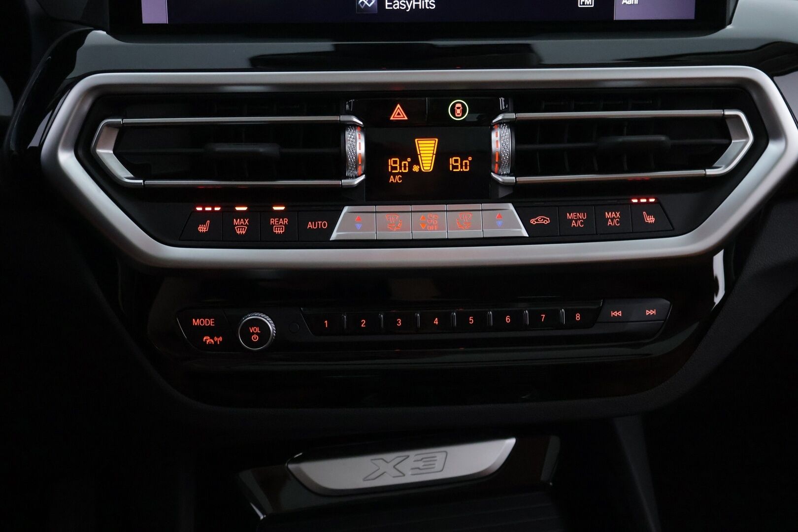 BMW X3 2022 G01 xDrive 30e A Charged Edition - 1Om Suomiauto | HiFi | Konjakkinahat | Panoraama | Peruutuskamera | LED | Lisälämmitin | Hyvät varusteet!
