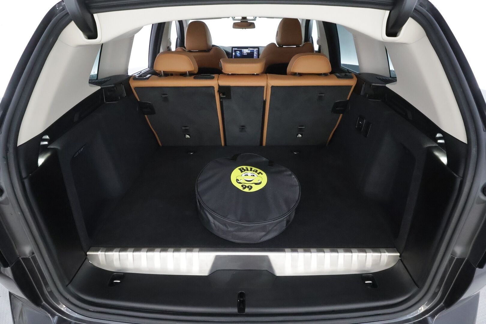 BMW X3 2022 G01 xDrive 30e A Charged Edition *Konjakkinahat / Urheiluistuimet / P-Kamera / Panorama / Suomi-auto / Hifit * - 1-omisteinen / Kahdet renkaat aluvantein