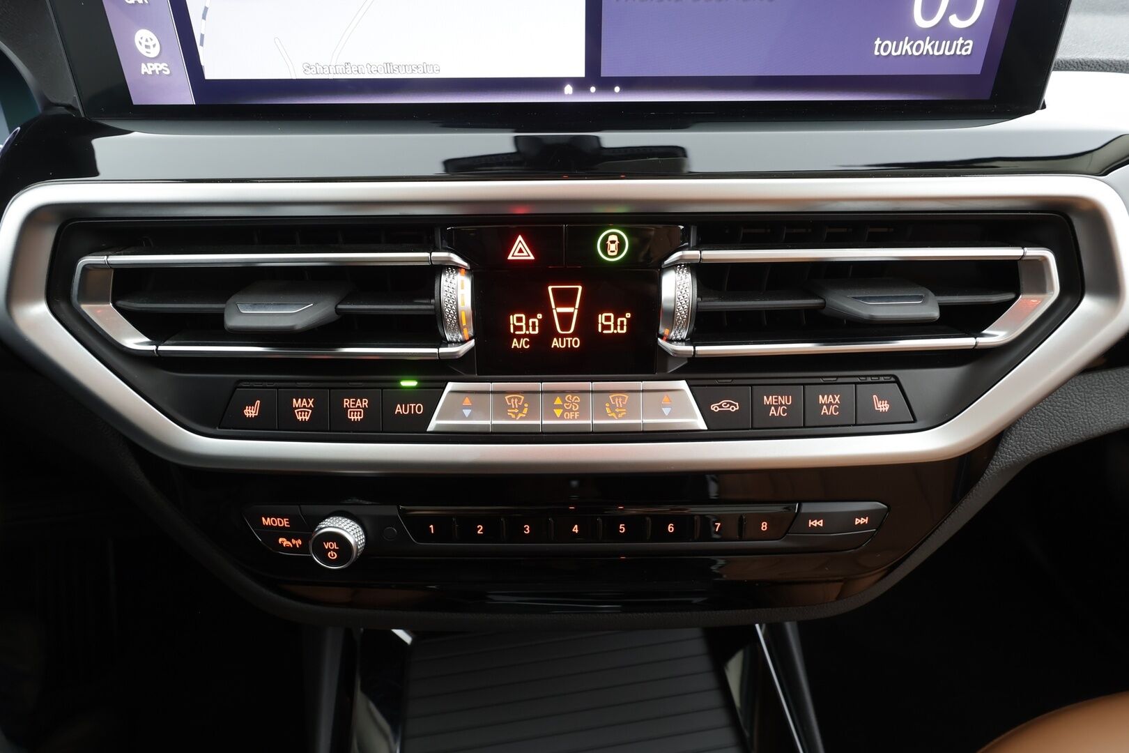 BMW X3 2022 G01 xDrive 30e A Charged Edition *Konjakkinahat / Urheiluistuimet / P-Kamera / Panorama / Suomi-auto / Hifit * - 1-omisteinen / Kahdet renkaat aluvantein