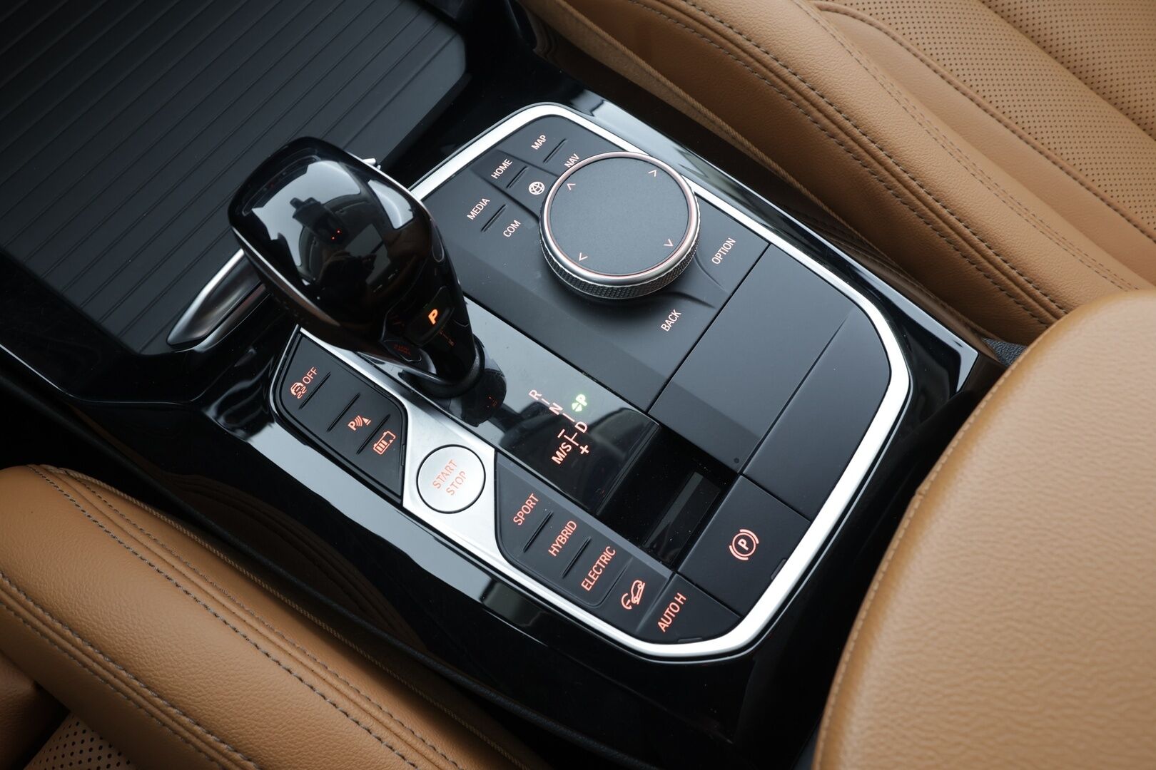 BMW X3 2022 G01 xDrive 30e A Charged Edition *Konjakkinahat / Urheiluistuimet / P-Kamera / Panorama / Suomi-auto / Hifit * - 1-omisteinen / Kahdet renkaat aluvantein
