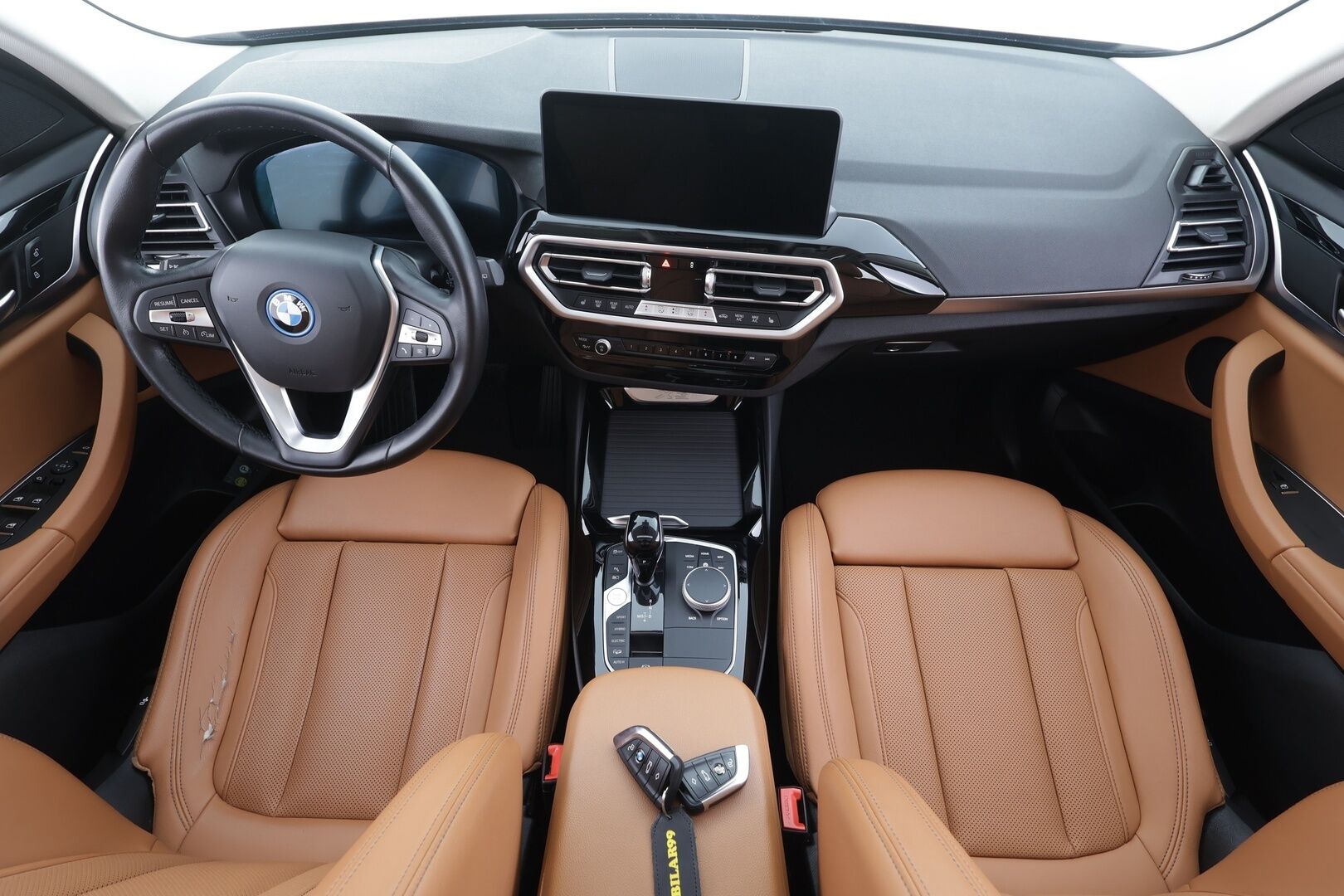 BMW X3 2022 G01 xDrive 30e A Charged Edition *Konjakkinahat / Urheiluistuimet / P-Kamera / Panorama / Suomi-auto / Hifit * - 1-omisteinen / Kahdet renkaat aluvantein