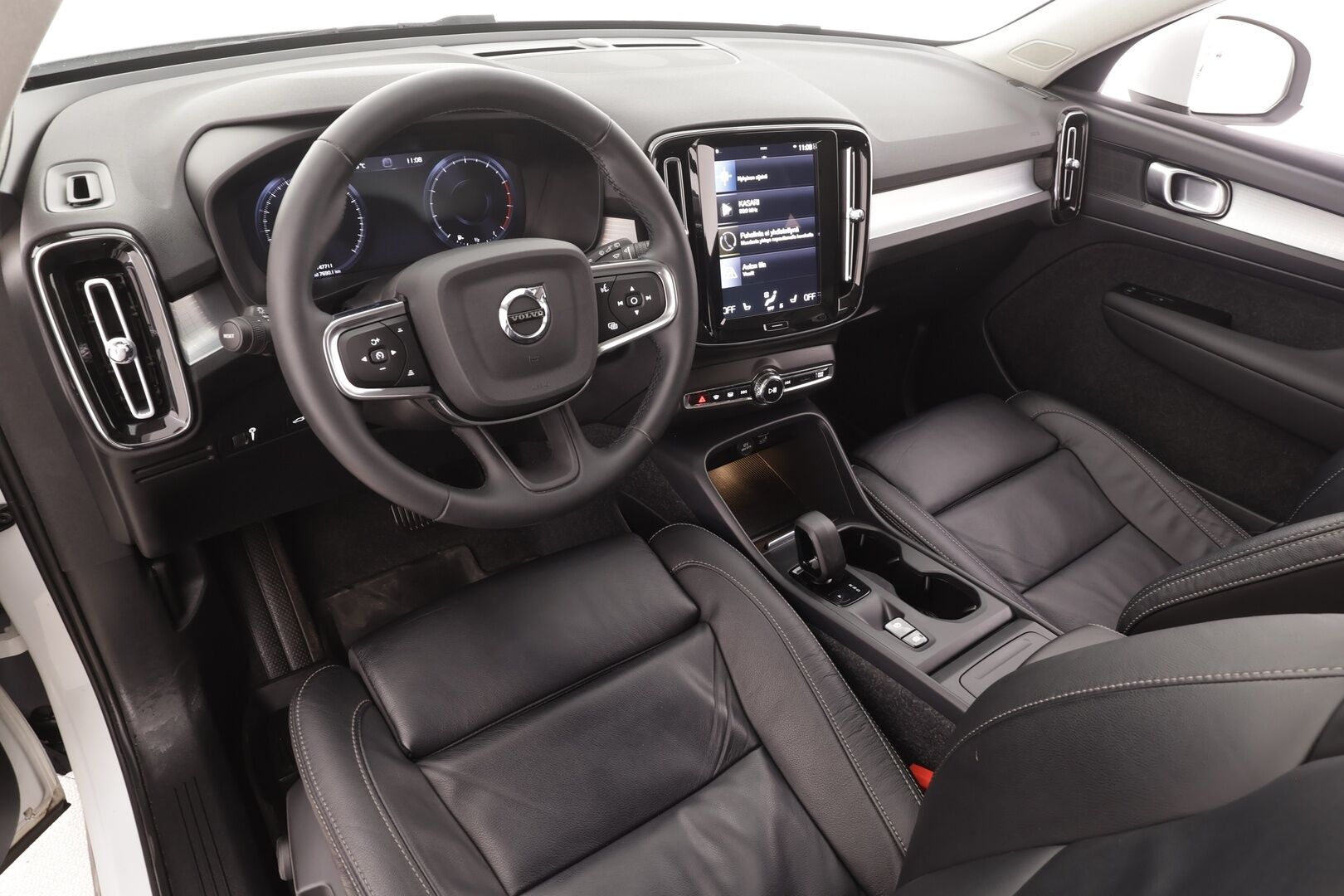 Volvo XC40 2022 T2 Business Edition aut - Suomi-auto | 1-omistaja | Kahdet renkaat aluvantein | ACC | Webasto | Peruutuskamera | Nahkaverhoilu | Sporttipenkit | Navigointi