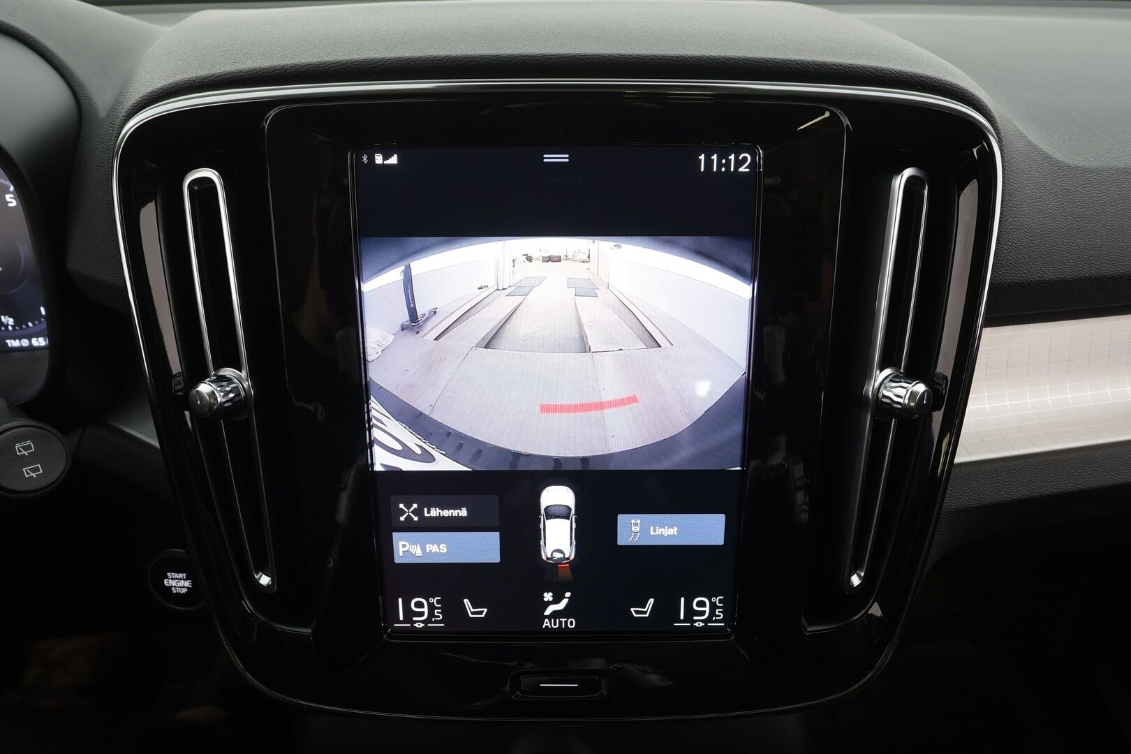 Volvo XC40 2022 T2 Business Edition aut - Suomi-auto | 1-omistaja | Kahdet renkaat aluvantein | ACC | Webasto | Peruutuskamera | Nahkaverhoilu | Sporttipenkit | Navigointi