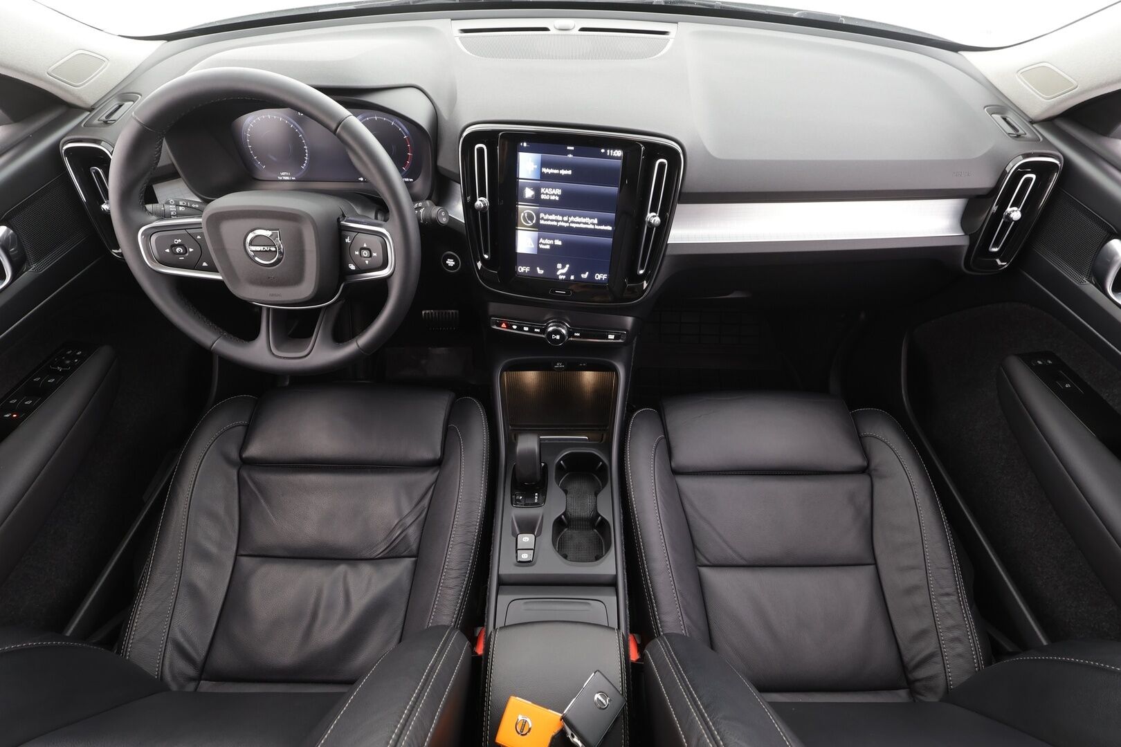 Volvo XC40 2022 T2 Business Edition aut - Suomi-auto | 1-omistaja | Kahdet renkaat aluvantein | ACC | Webasto | Peruutuskamera | Nahkaverhoilu | Sporttipenkit | Navigointi